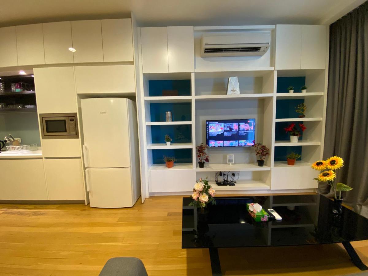 Klcc Beyond Hospitality Suites Platinum Куала-Лумпур Экстерьер фото