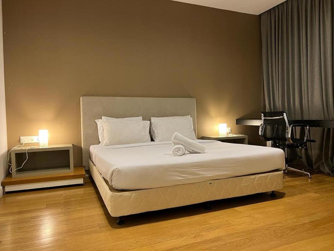 Klcc Beyond Hospitality Suites Platinum Куала-Лумпур Экстерьер фото